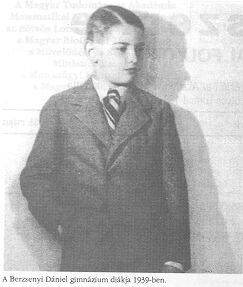 K. J.
1939-ben